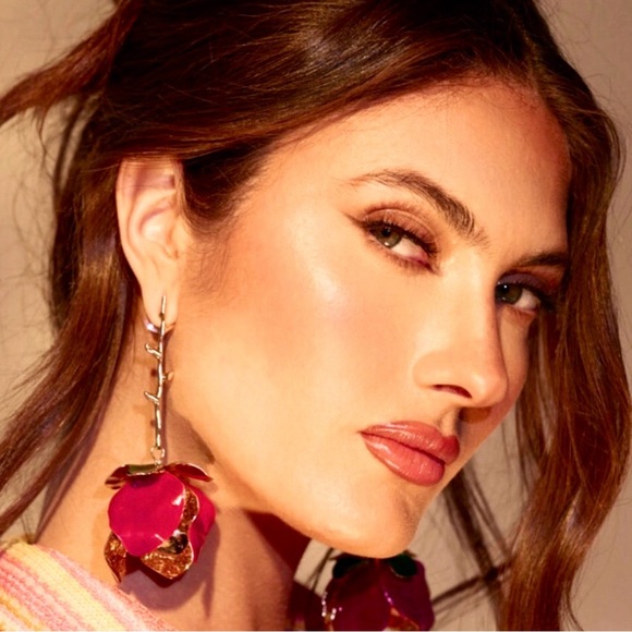 Passion Rose - Earrings - Picture 2 of 2